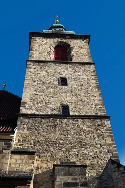 A torre da igreja — Fotografia de Stock