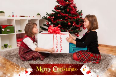 Noel hediyelerini çocuklarla