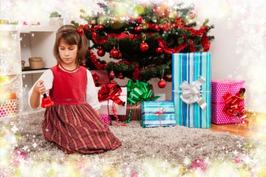 Noel hediyelerini çocuklarla