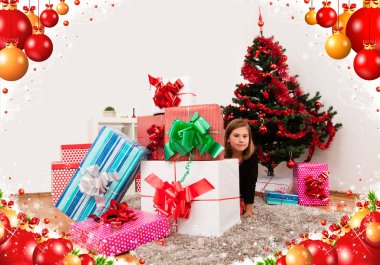 Noel hediyelerini çocuklarla