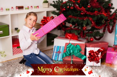 Noel hediyelerini çocuklarla