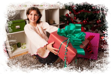 Noel hediyelerini çocuklarla