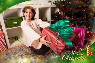 Noel hediyelerini çocuklarla