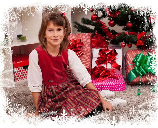 Niños con sus regalos de Navidad — Foto de Stock