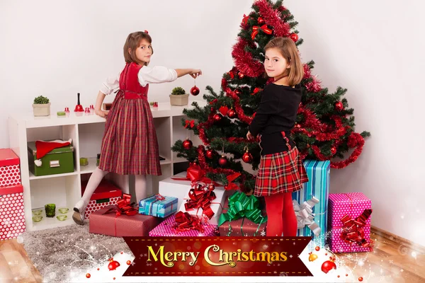 子供のクリスマス プレゼント — ストック写真