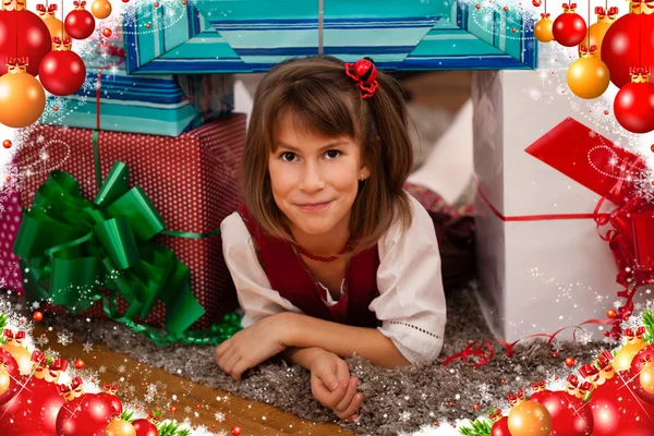 Kids with their christmas presents — Stock Photo, Image