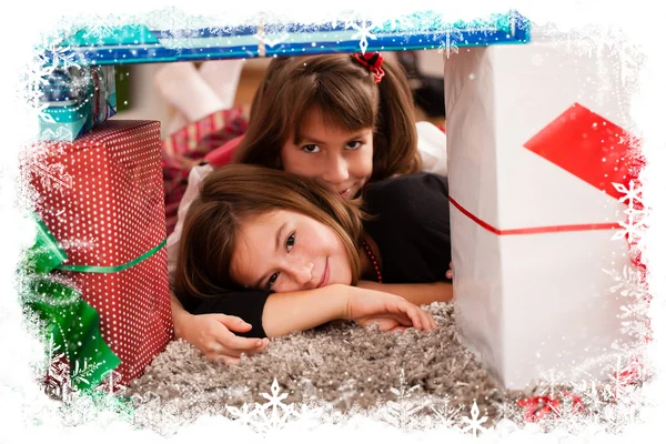 Noel hediyelerini çocuklarla