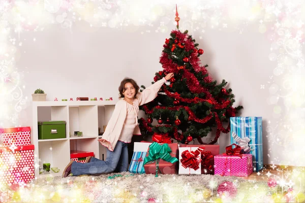 Děti s jejich vánoční dárky — Stock fotografie