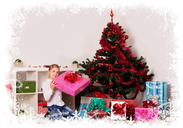 Noel hediyelerini çocuklarla