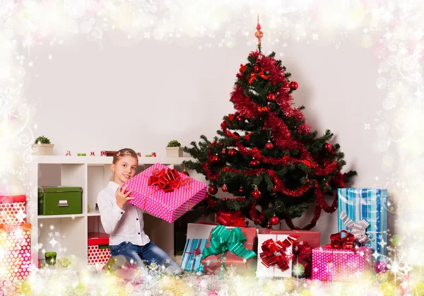 Noel hediyelerini çocuklarla