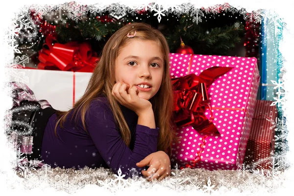 Niños con sus regalos de Navidad —  Fotos de Stock