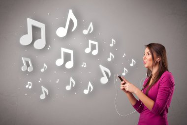 şarkı ve müzik ile müzik n genç ve güzel kadın