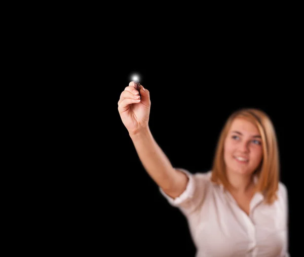 Mujer joven dibujando en pizarra —  Fotos de Stock