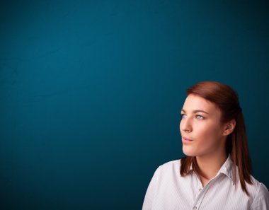 Sigara içen güzel kadın fotokopi alanı