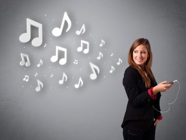 şarkı ve müzik ile müzik n genç ve güzel kadın