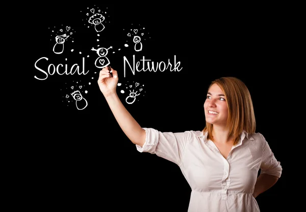 Frau zeichnet soziales Netzwerk-Thema auf Whiteboard — Stockfoto