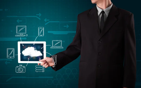 Homme d'affaires montrant le cloud computing dessiné à la main — Photo