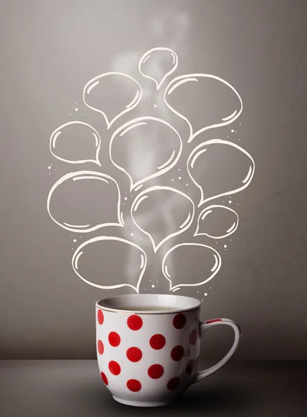 Koffiebeker met handgetekende spraakbellen — Stockfoto
