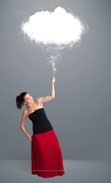 Krásná dáma držící mrak — Stock fotografie