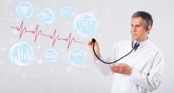 Doctor examinating modern heartbeat graphics — Stock Photo, Image