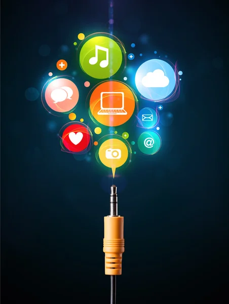 Ikony mediów społecznościowych wychodzące z kabla elektrycznego — Zdjęcie stockowe