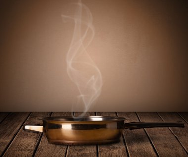 eski ahşap masa pot