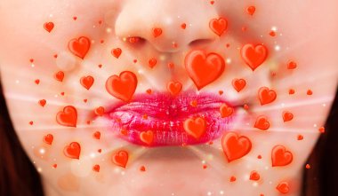 güzel Bayan dudakları çok güzel kırmızı kalpler ile