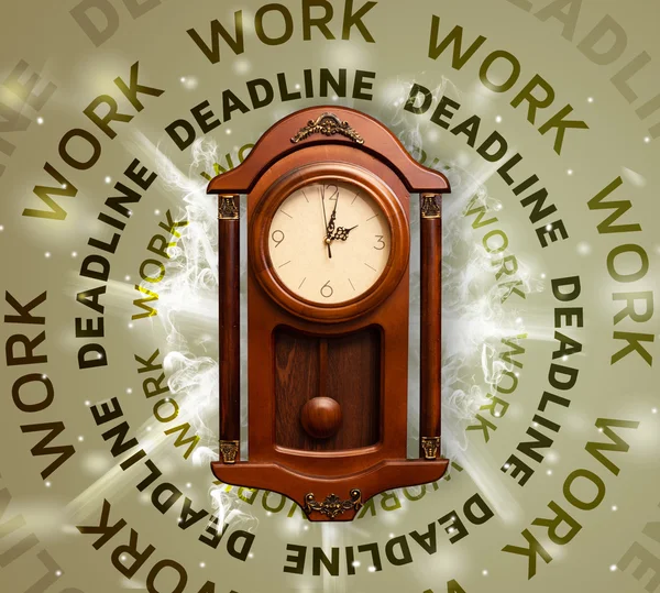 Klockor med arbete och tidsfristen runda skrift — Stockfoto