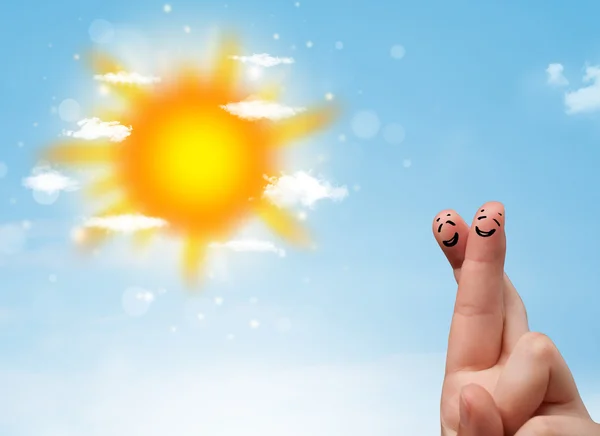 Alegre emoticonos dedo con sol brillante y nubes ilustración —  Fotos de Stock