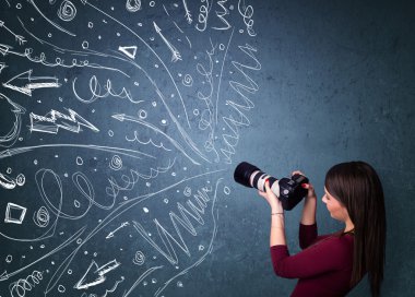 çekimleri enerjik elle çizilmiş çizgiler ise fotoğrafçı bir