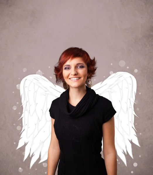 Personne mignonne avec ange ailes illustrées sur fond grungy — Photo