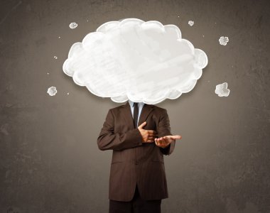 Kafasında beyaz bulutlar olan bir iş adamı.
