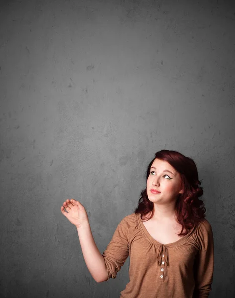 Woman gesturing with copy space — Stock Photo, Image