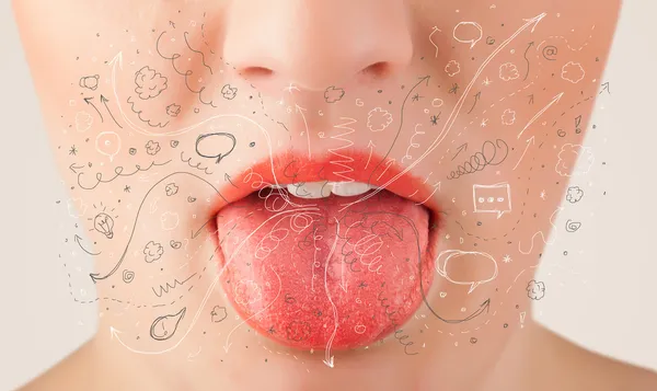 güzel kadın ağzı üfleme elle çizilmiş simgeler ve semboller