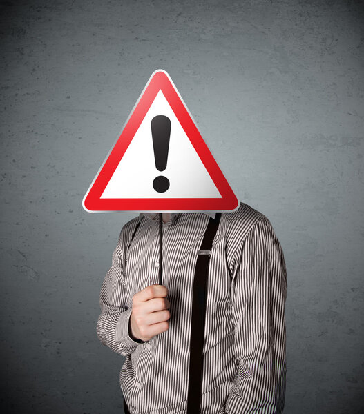 Бизнесмен с восклицательным знаком
