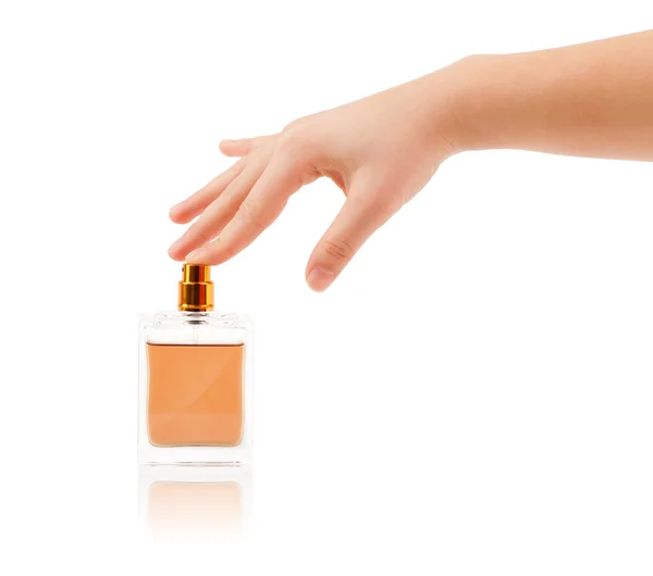 Žena ruce sprejování parfém — Stock fotografie