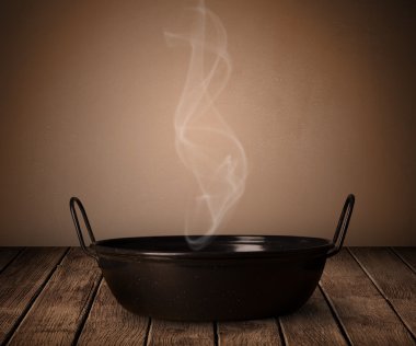 eski ahşap masa pot