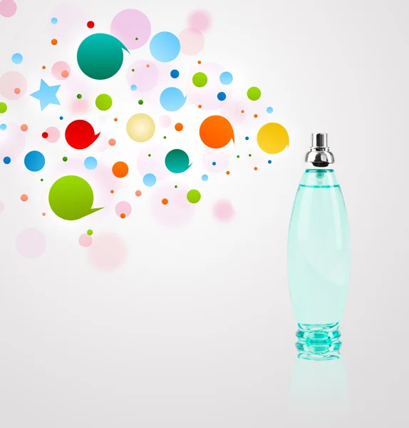 Parfüm şişe püskürtme renkli baloncuklar — Stok fotoğraf