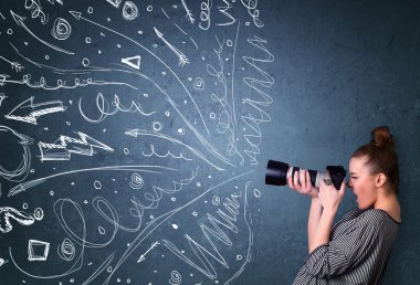 çekimleri enerjik elle çizilmiş çizgiler ise fotoğrafçı bir