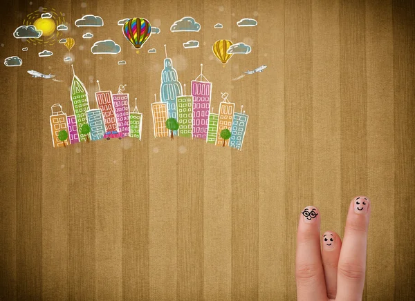 Mutlu gülen parmaklar renkli handrawn cityscape arıyorsunuz — Stok fotoğraf