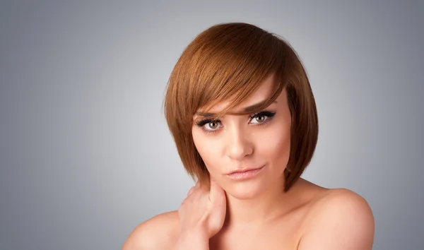 Close-up van portret van mooie jonge naakt meisje — Stockfoto