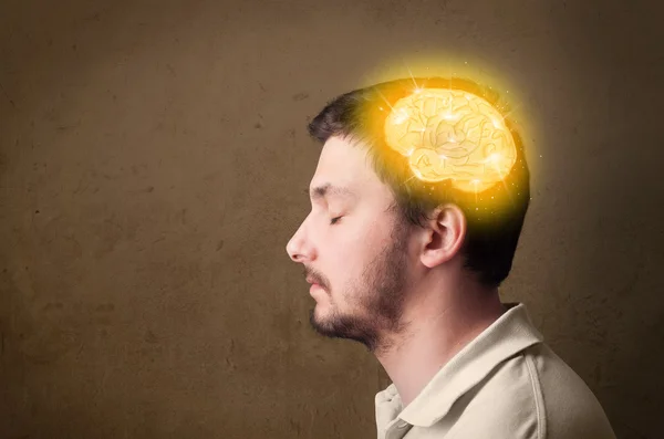 Homem pensando com brilhante ilustração do cérebro — Fotografia de Stock
