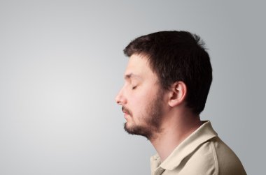 genç işadamı ile boşaltmak düşünme