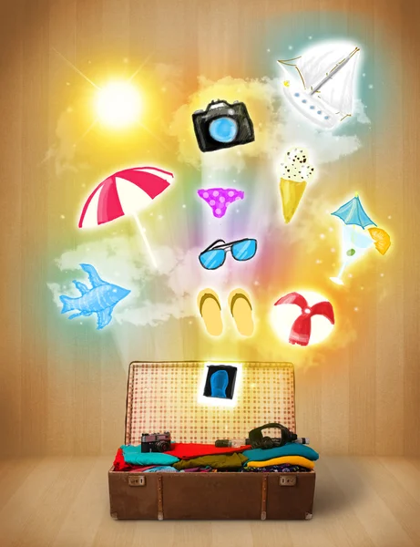 Tourist bag with colorful summer icons and symbols — Stock Photo, Image