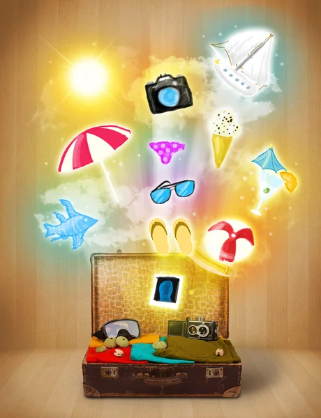 Tourist bag with colorful summer icons and symbols — Stock Photo, Image