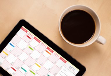 tablet pc takvim kahve bir d ile ekranda gösterilen
