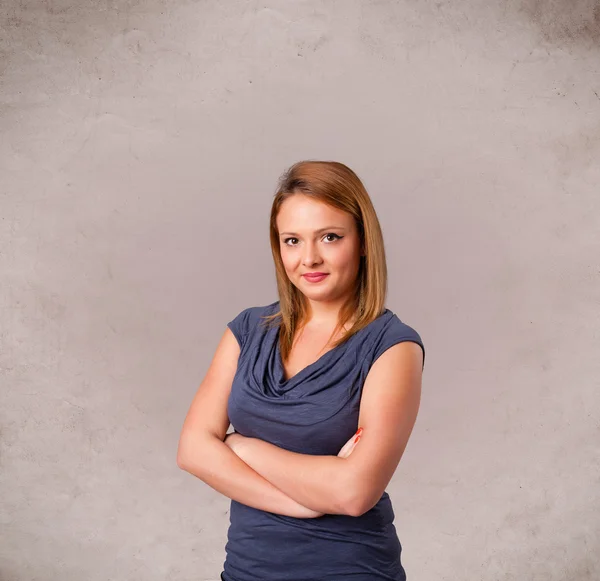 Retrato de una joven linda chica con espacio de copia vacío — Foto de Stock