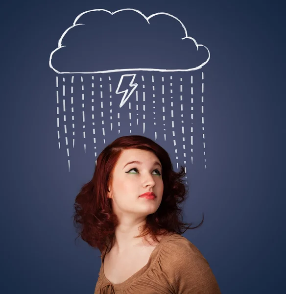 Giovane donna con nuvola di tuono sopra la testa — Foto Stock