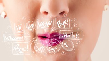 Beyaz baloncuklu güzel kırmızı dudaklar.