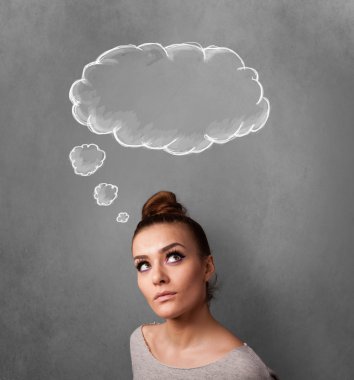 düşünceli kadın başının üstünde bulut ile